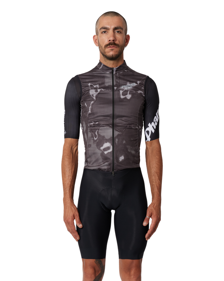 Xero Wind Vest Black Storm media